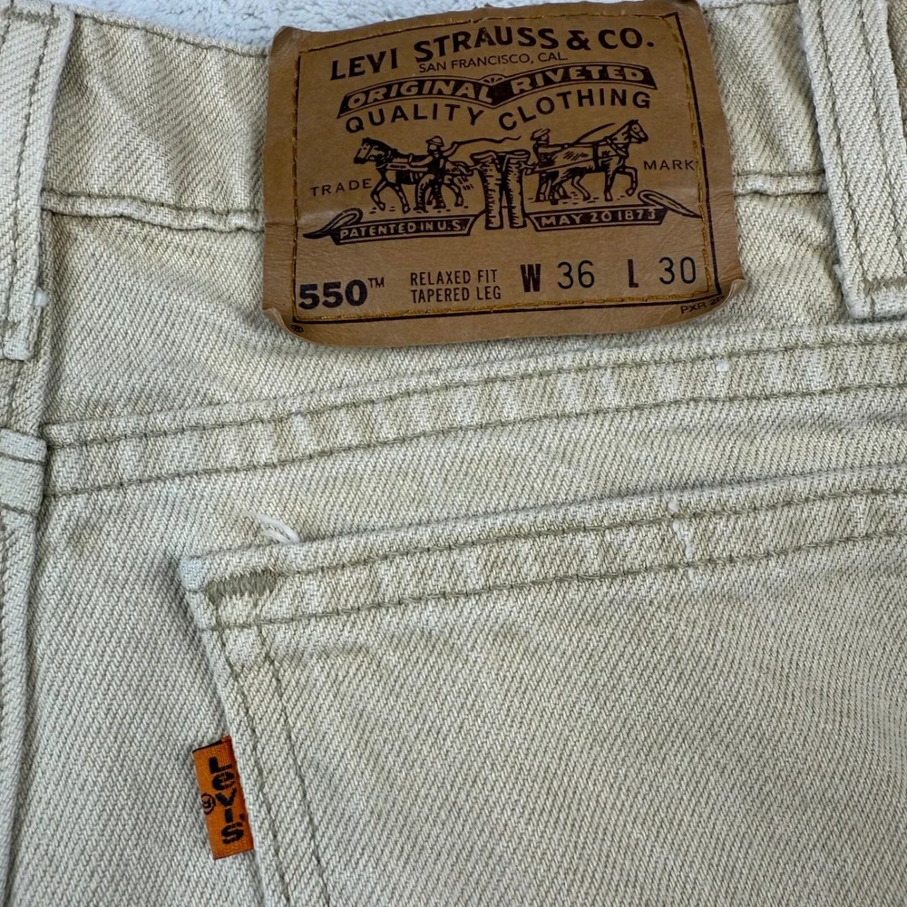 Vintage Levis 550 Orange Tab Relaxed Fit Tapered Leg‎ Jeans Tan Beige 36x30 USA